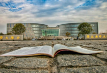 南京大学正在招聘教授和副教授