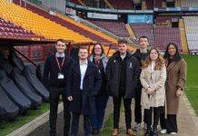 五名布拉德福德大学学生在近期被邀请前往布拉德福德城足球俱乐部的主场