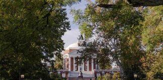 您知道美国弗吉尼亚大学在国际排名方面有哪些荣誉吗?